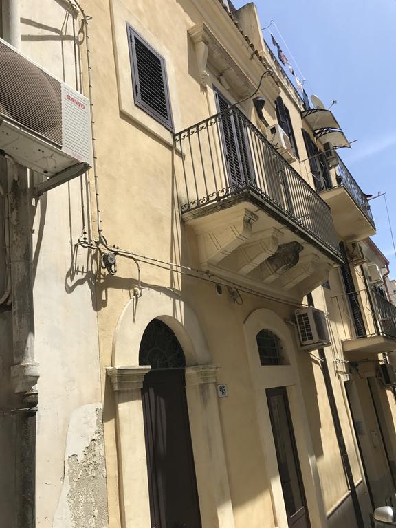 Appartement Cartia 91 à Raguse Extérieur photo